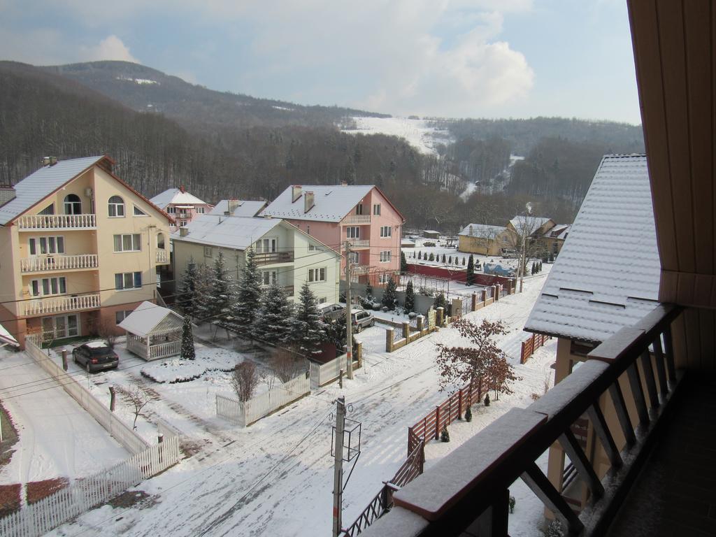 U Neli Hotel Solochin Exterior photo